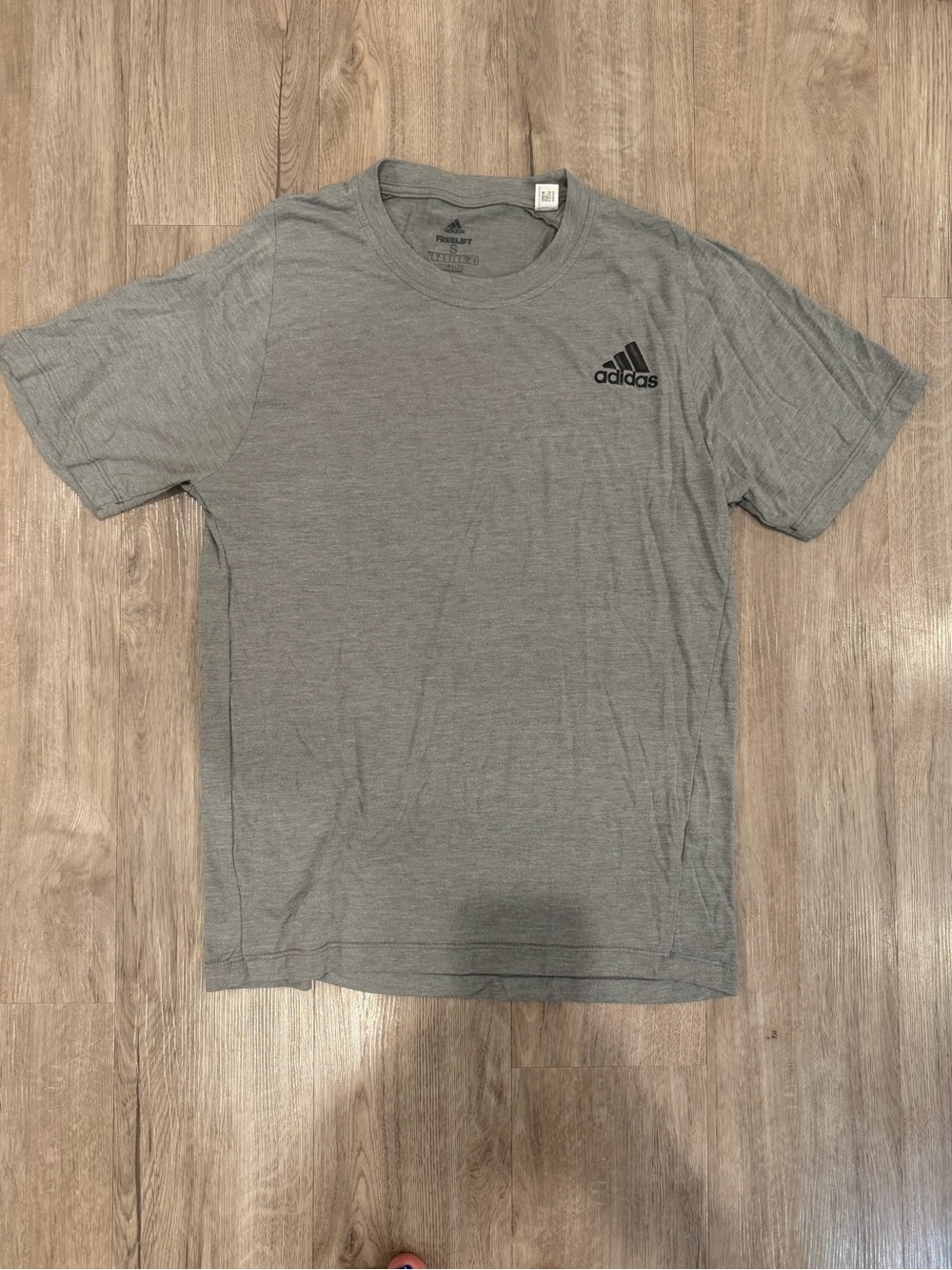 Men’s Adidas FreeLift Training T-Shirt - Grey - Size Medium